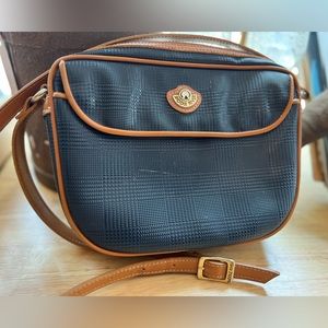 Vintage saddle River cross body